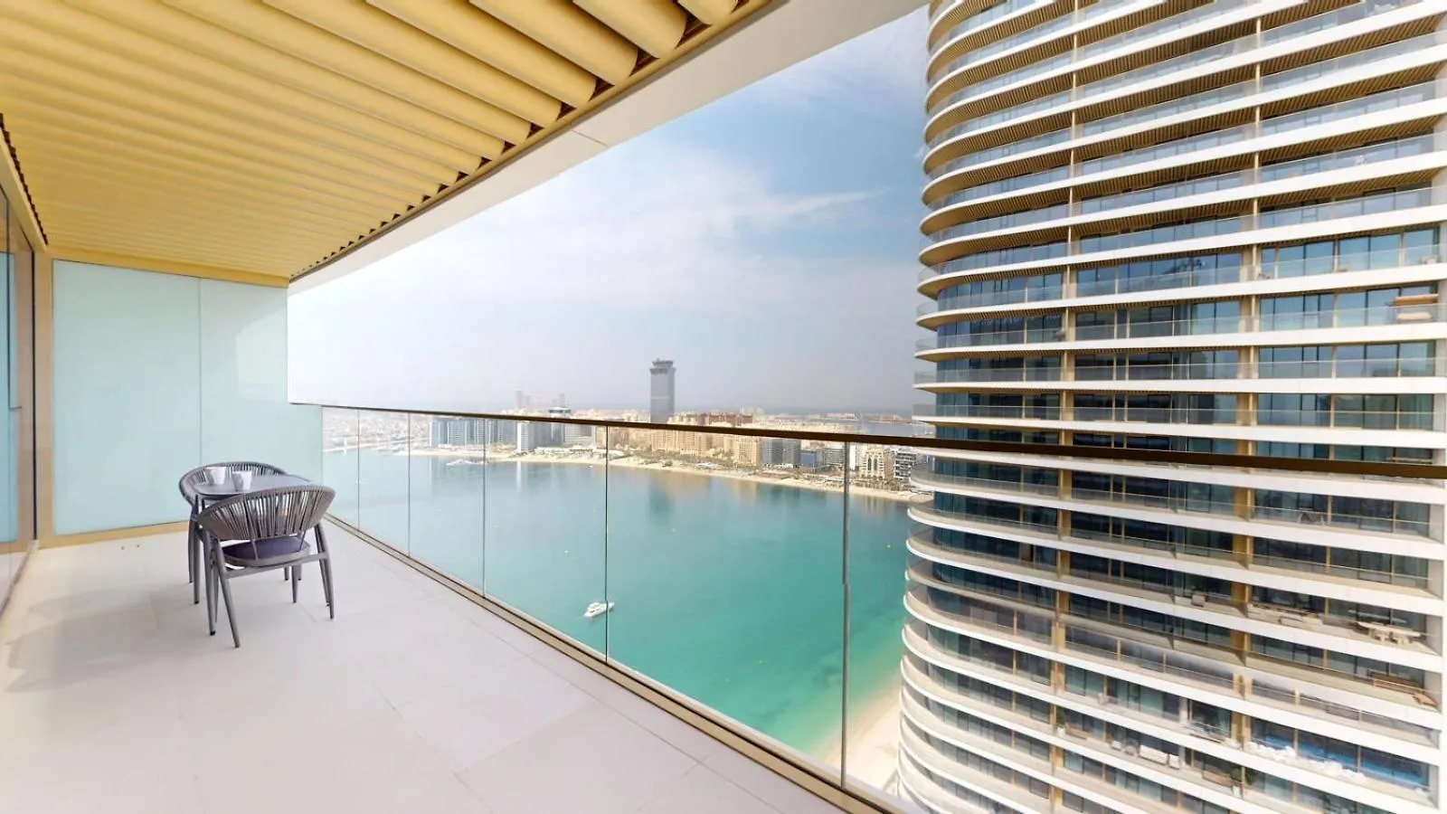 Grand Bleu - Luxurious One Bedroom With Sea View Dubai Apartment