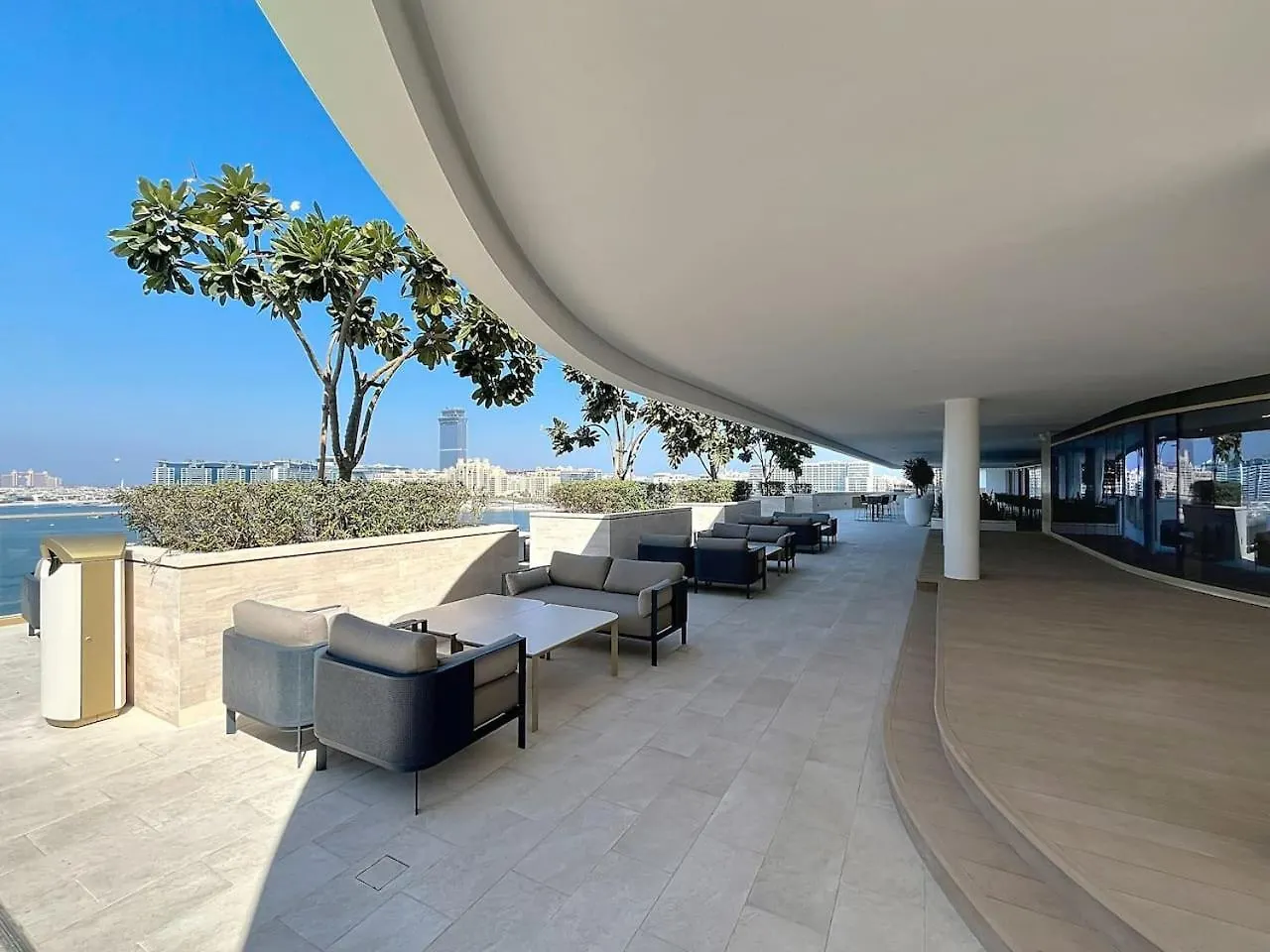 Grand Bleu - Luxurious One Bedroom With Sea View Dubai